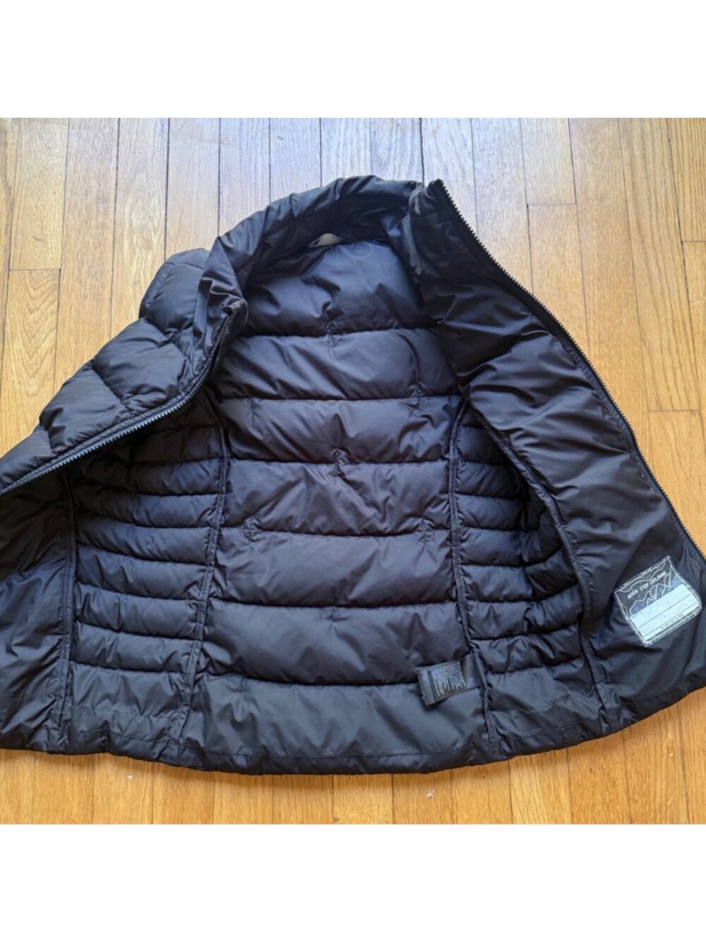 The North Face Youth Girls Size M Black 550 Goose Down Fill Outdoor Puffer Vest - Picture 7 of 16